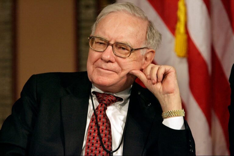 1728313950 warren buffett introvert 73562040