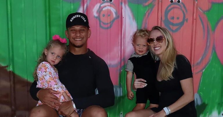 Feature Patrick Mahomes and Pregnant Wife Brittany Mahomes Take Kids to the Zoo