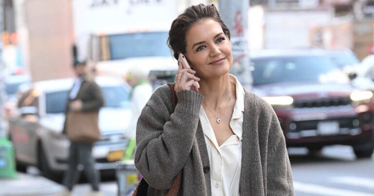 Katie Holmes Just Wore High Streets Most Wanted and Affordable New Bag 01