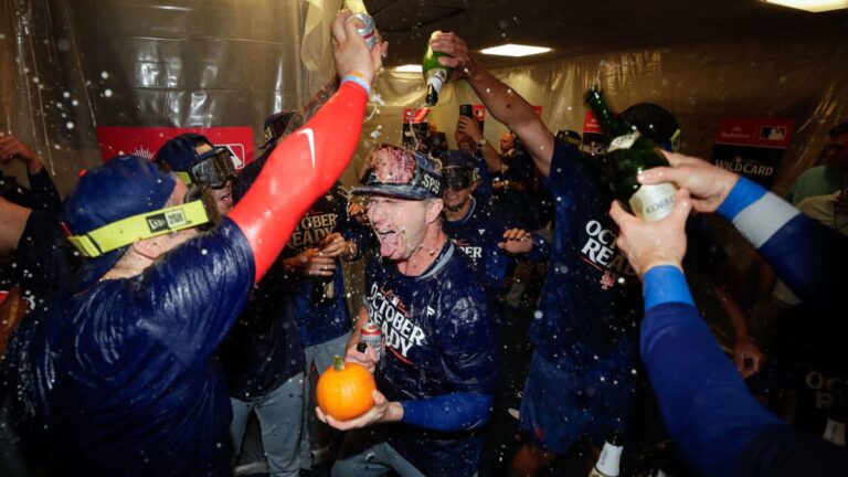 pete alonso celebrate