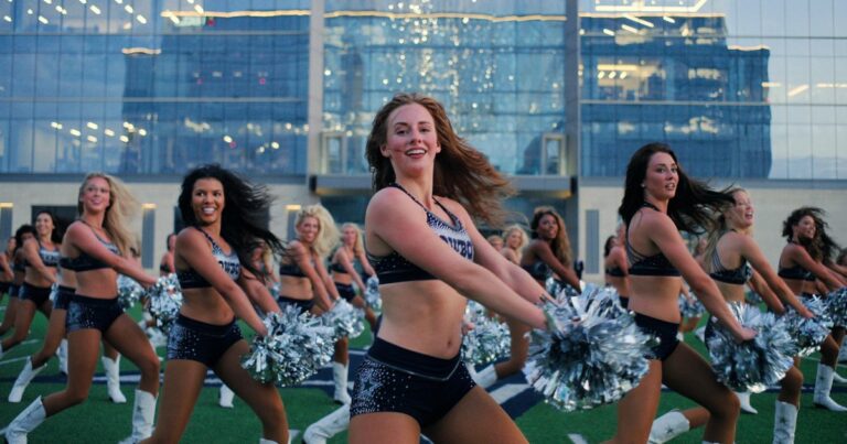 Dallas Cowboys Cheerleaders Take 24 000 Steps Half a Marathon s Worth During an Average Gameday 703