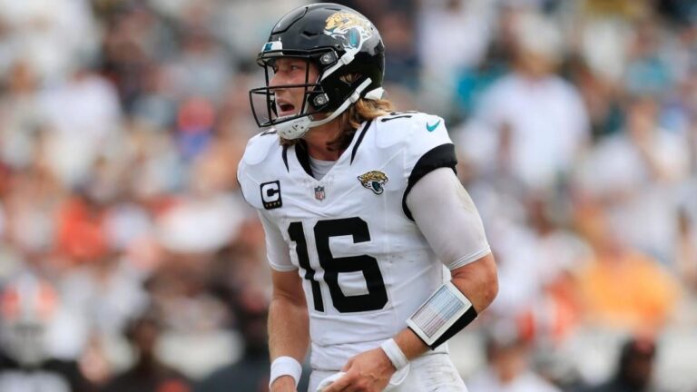 trevor lawrence jaguars usatsi