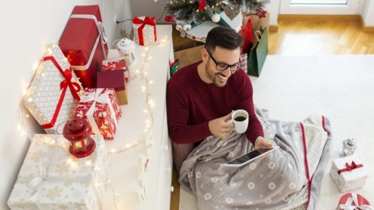 7 Ultimate eLearning Guides To Read Over The Holidays