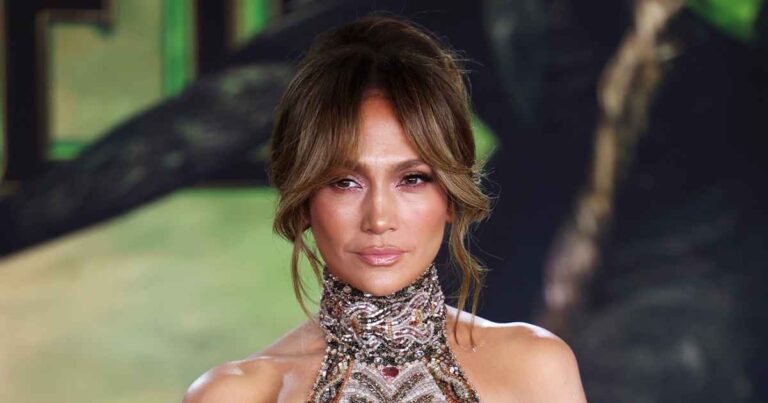 Jennifer Lopez Reflects on Challenging Relationships After Divorce 1