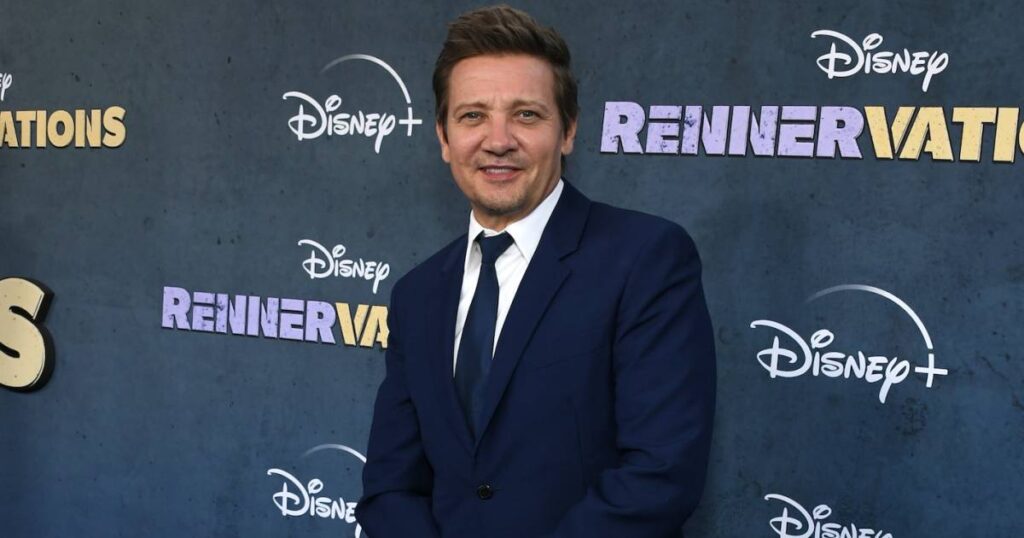 Jeremy renner marks 2 years since snow plow accident that nearly killed im 1481521830