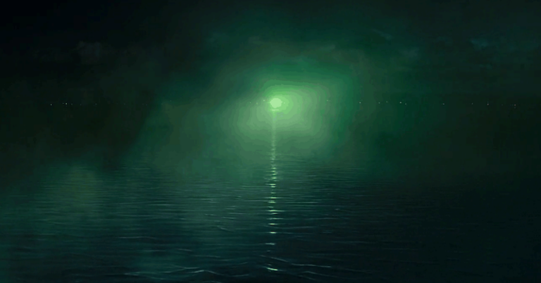 gatsby green light e1743171542627